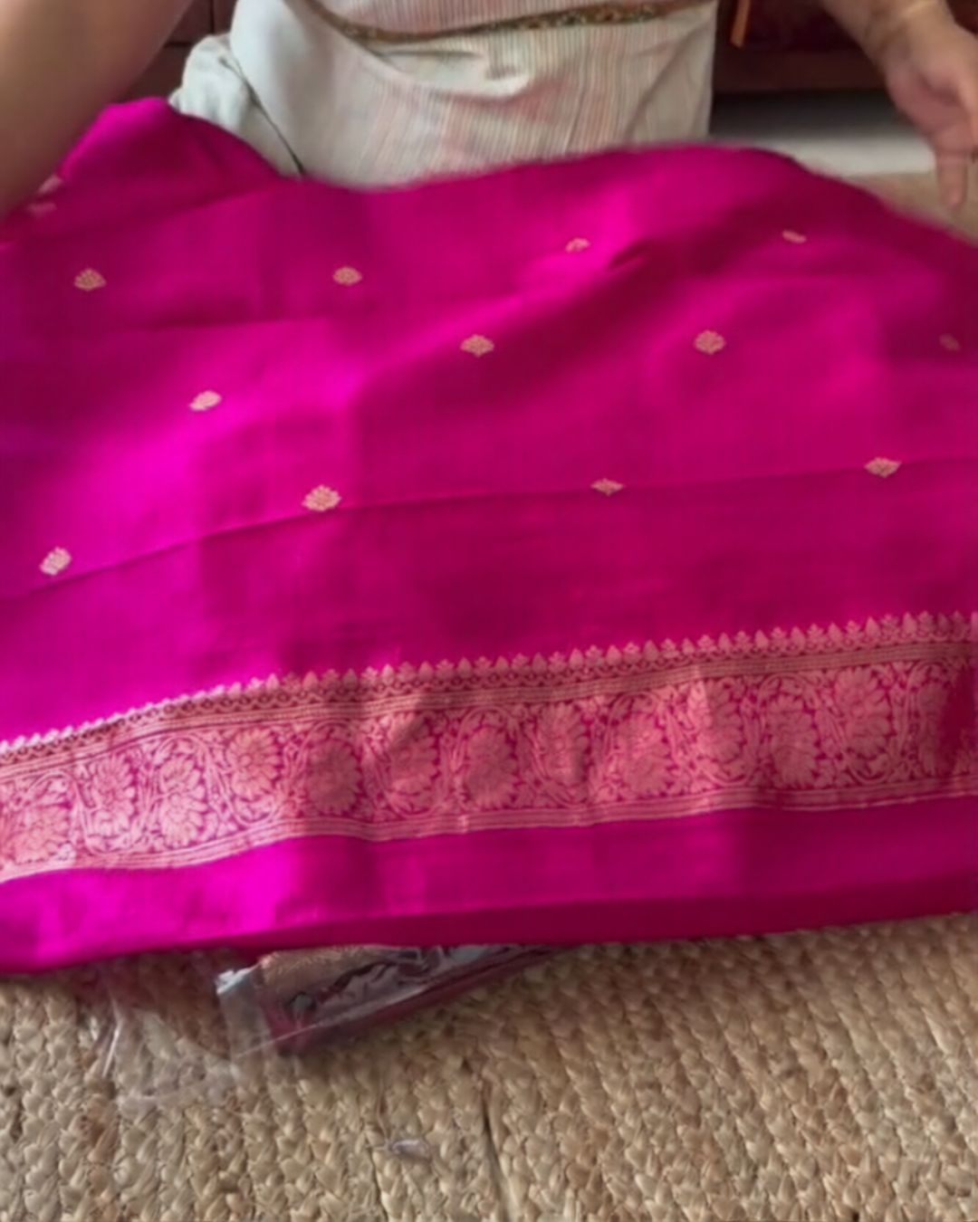 Ana Raw Silk Jari Suit Set