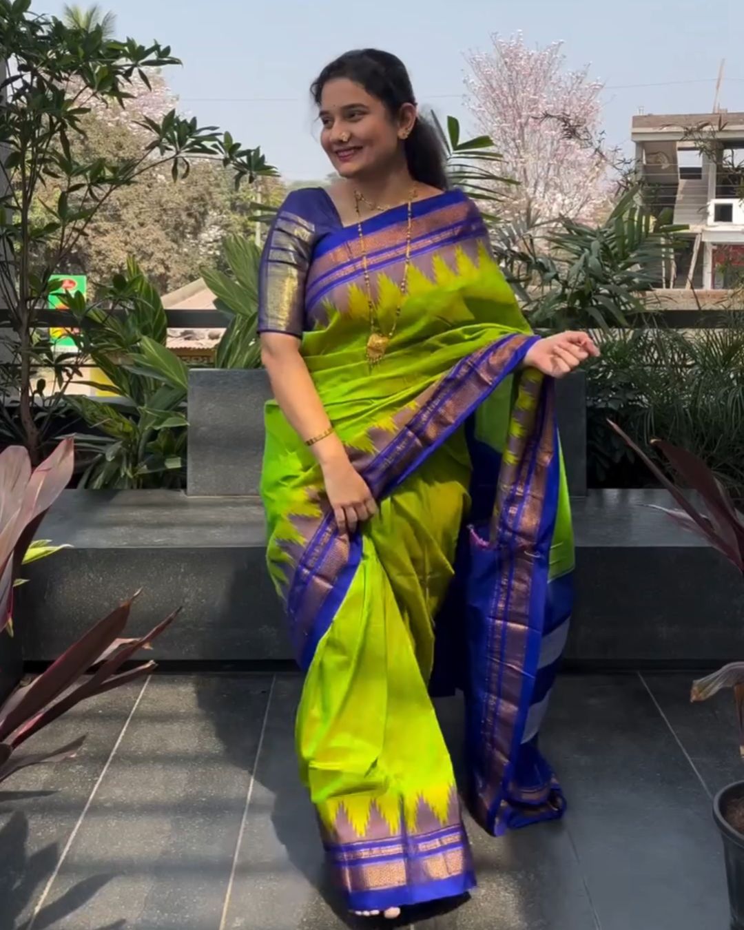 Popty Gadhwal Silk Saree