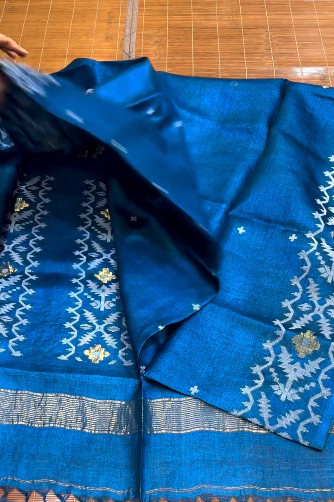 Neelima Jamdani Silk Saree