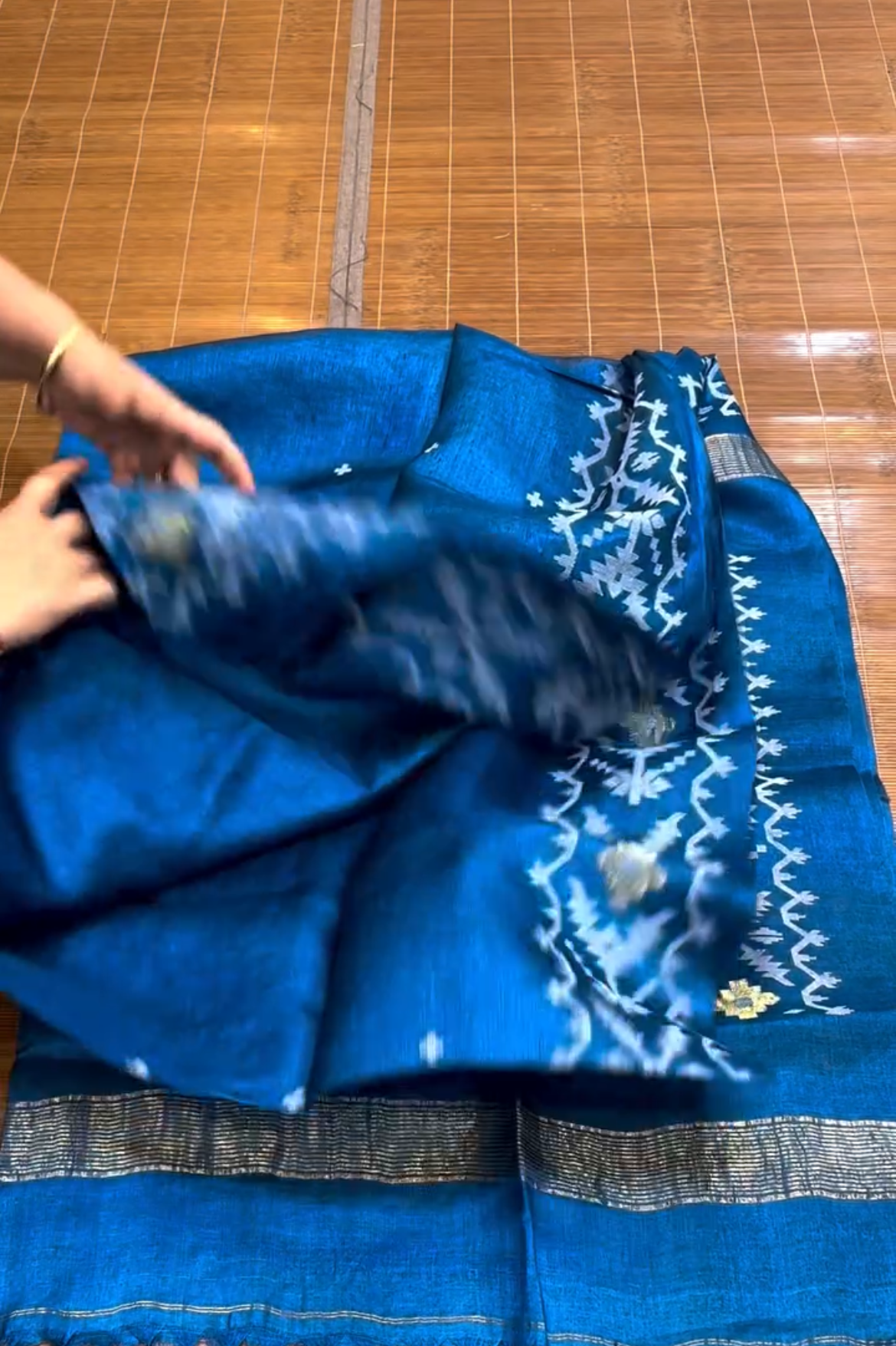 Neelima Jamdani Silk Saree