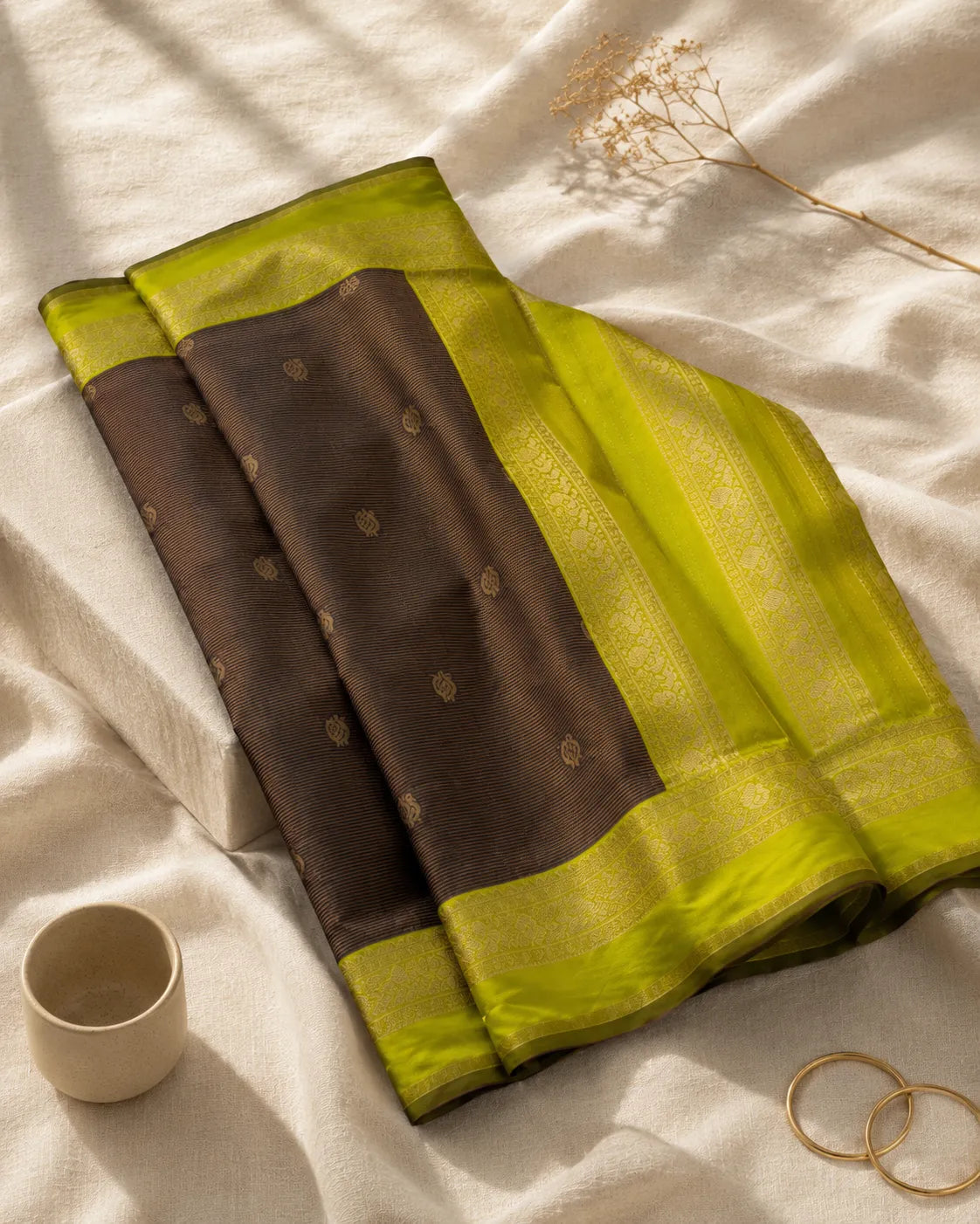 Cofee Vaira Oosi Silk Saree