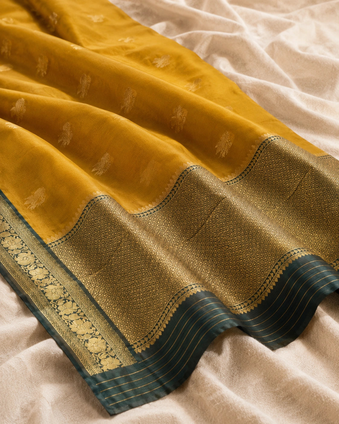 Manjal Kanjivaram Silk Saree